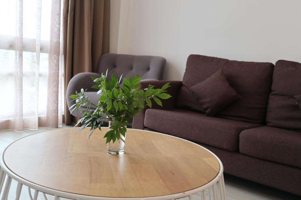 Zen66 @ Roxy Serviced Apartment Kuching Buitenkant foto