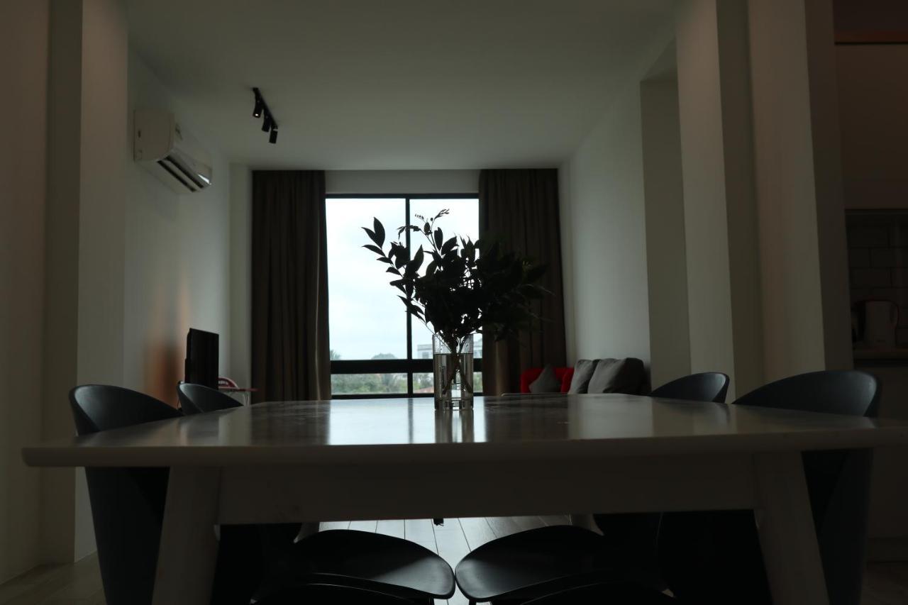 Zen66 @ Roxy Serviced Apartment Kuching Buitenkant foto