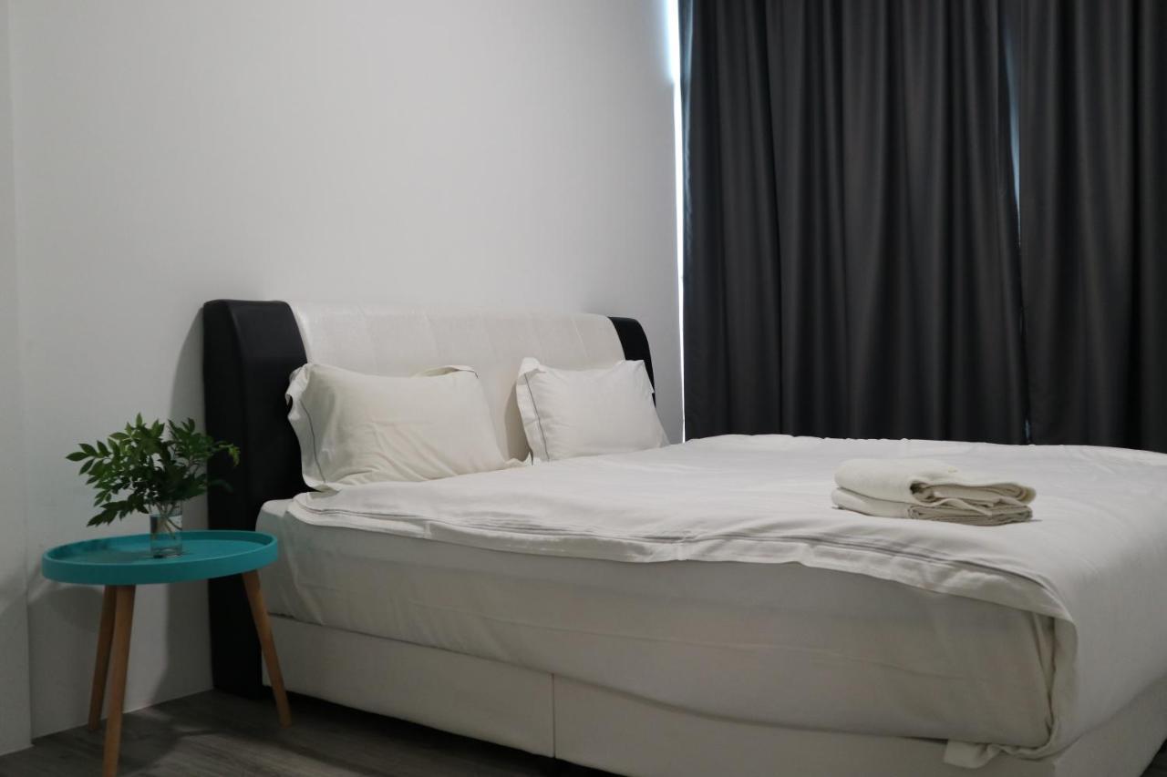 Zen66 @ Roxy Serviced Apartment Kuching Buitenkant foto