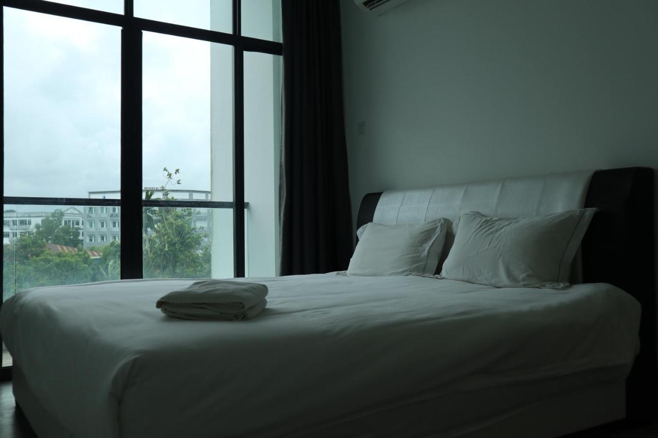 Zen66 @ Roxy Serviced Apartment Kuching Buitenkant foto