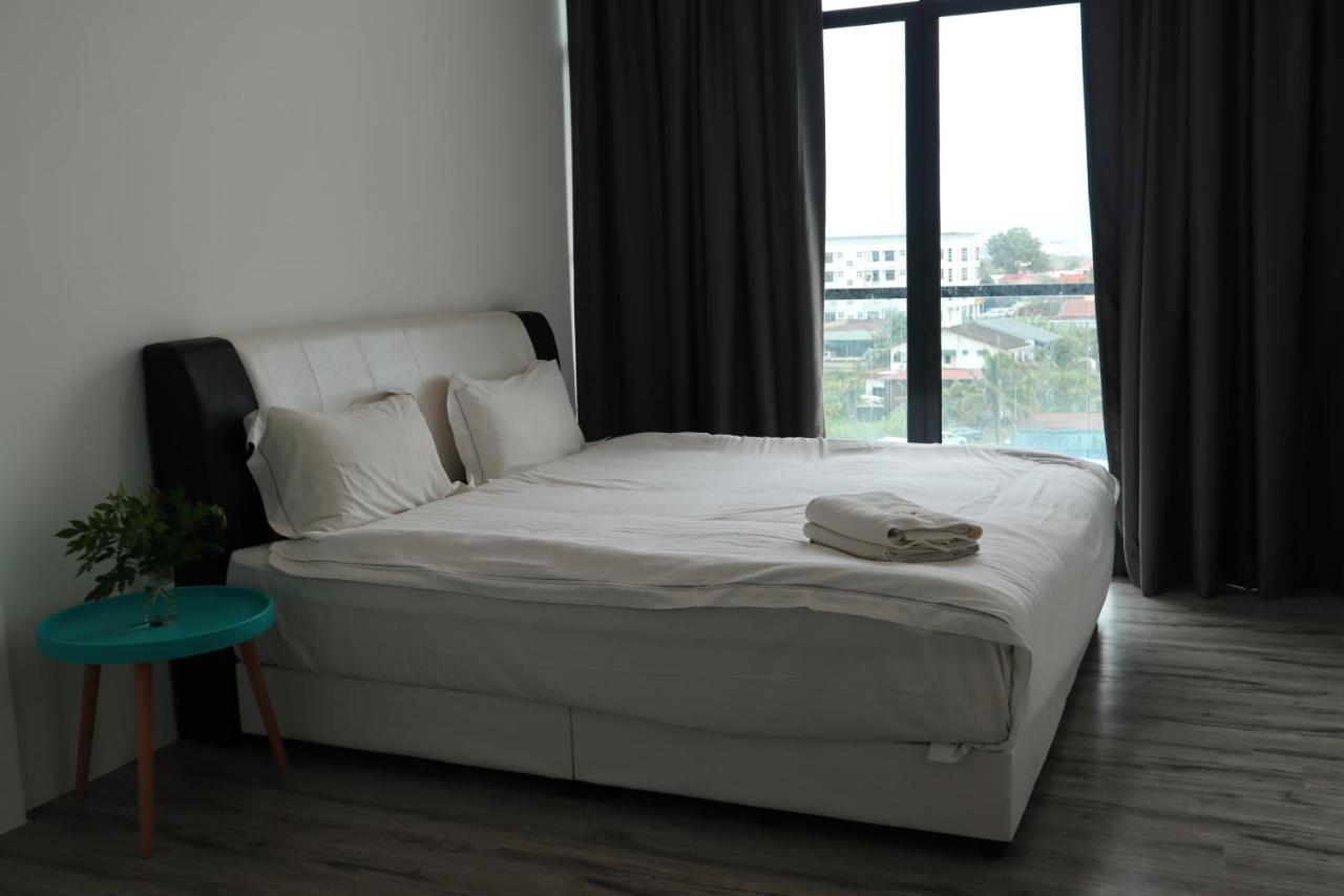 Zen66 @ Roxy Serviced Apartment Kuching Buitenkant foto